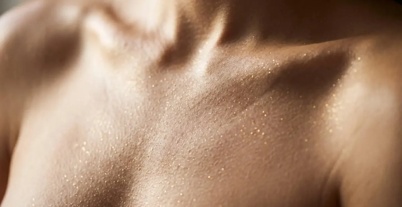Démonstration de la technique du body strobing sur les points saillants du corps